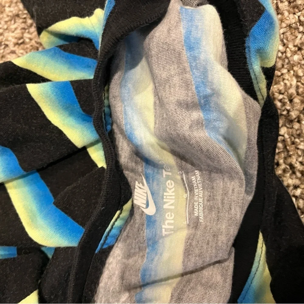Nike Striped Logo Tee Size L(14-16) Black Blue Yellow